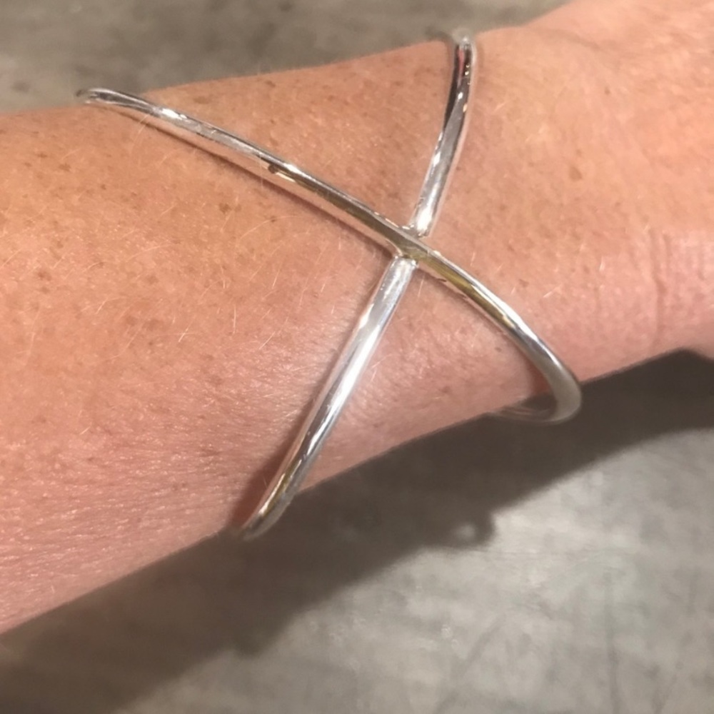 NWOT I cuff bracelet